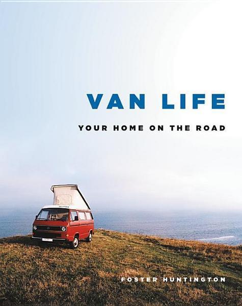 Titelbild Vanlife Buch, roter Camper an der Küste