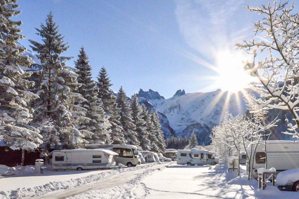 wintercamping-campingplatz-eienwaeldli-engelberg
