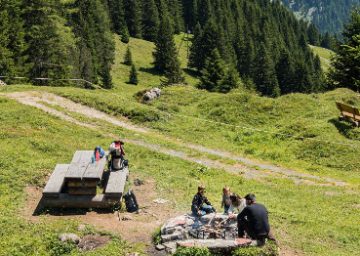 breateln familie arosa feuerstelle2