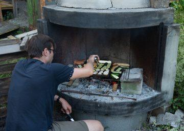 guide neuenburgerse camping val de traverse grillstelle