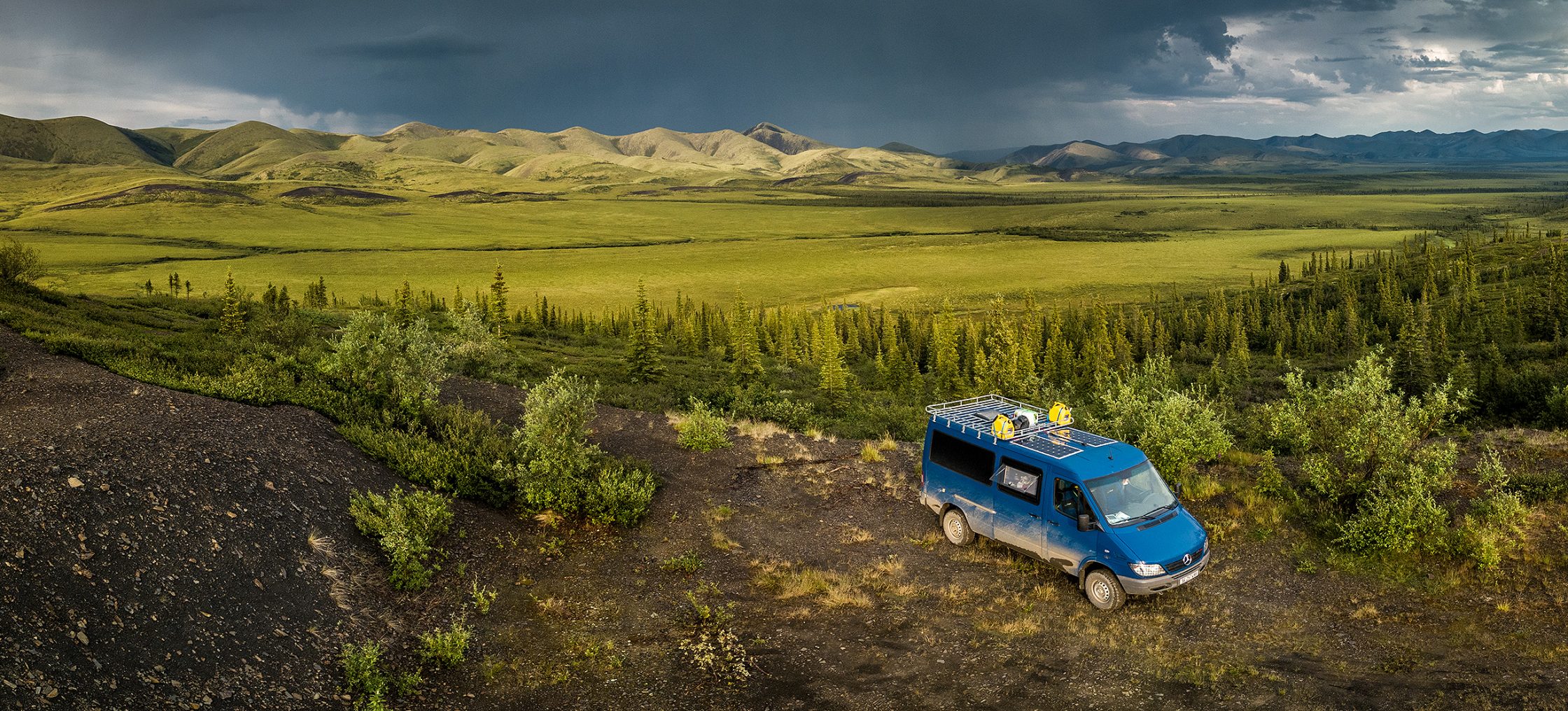 panamerica alaska bus amerika camper scaled