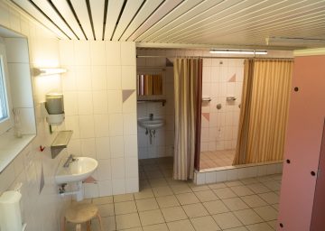 camping jura chandelier douche