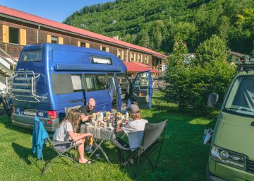 morgenessen camping le chandelier scaled