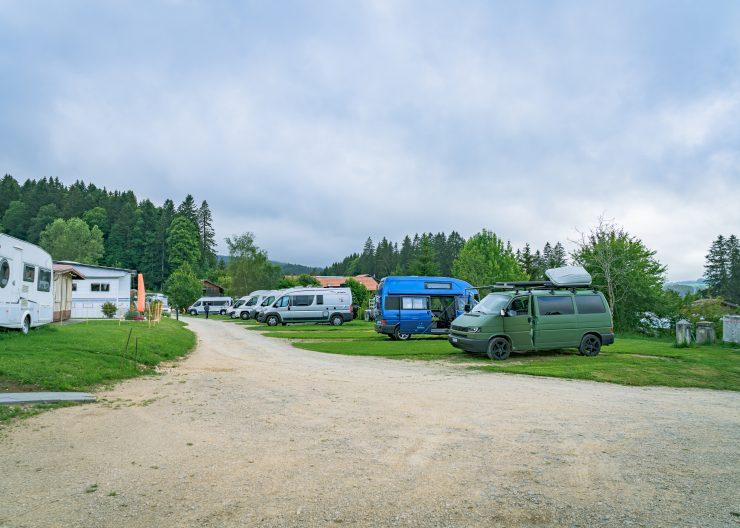 stellplatz camping les cerneux scaled