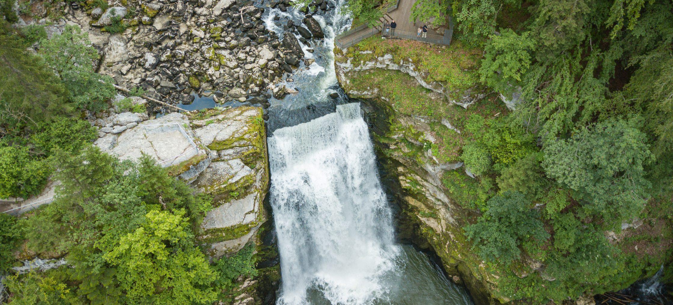 wasserfall doubs scaled