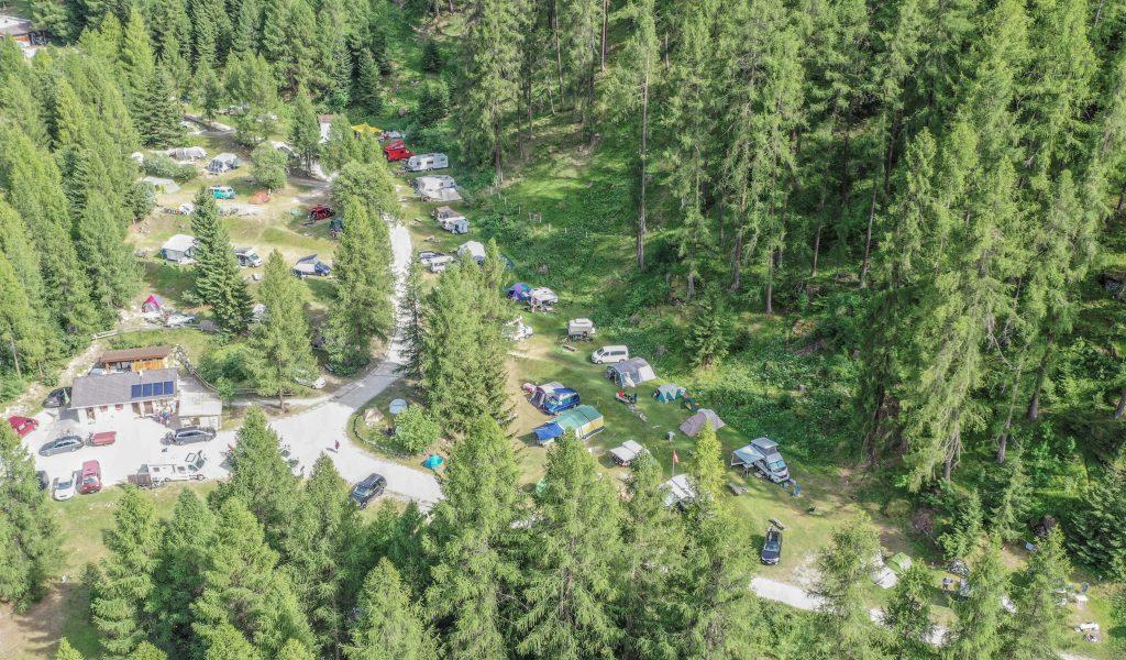 camping-pe-da-munt