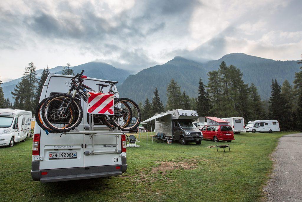 campingplatz-engadin-camping-chapella-stellplatz