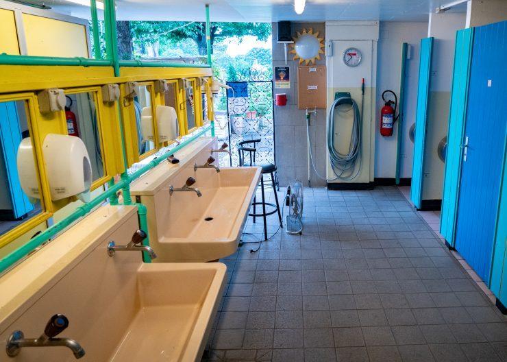 sanitaeranlage camping de la pichette scaled