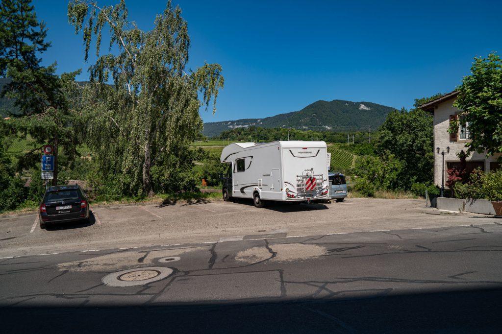 guide-neuchatel-parking-gorges-areuse guide neuenburgersee parkplatz areuse schlucht