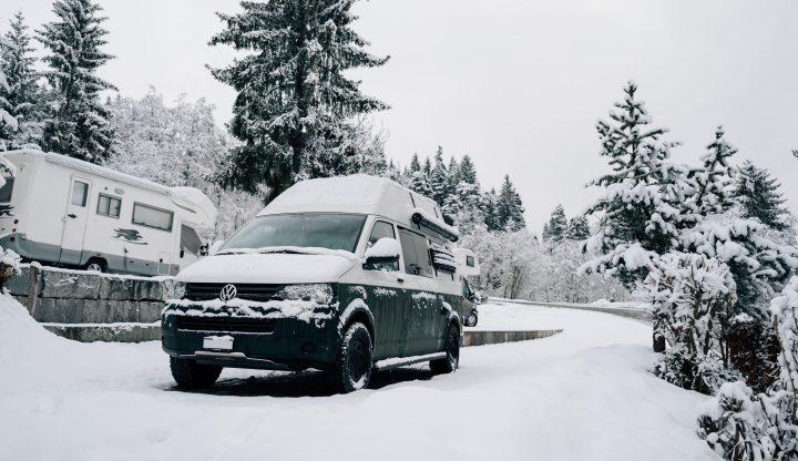 wintercamping camper richtig heizen scaled