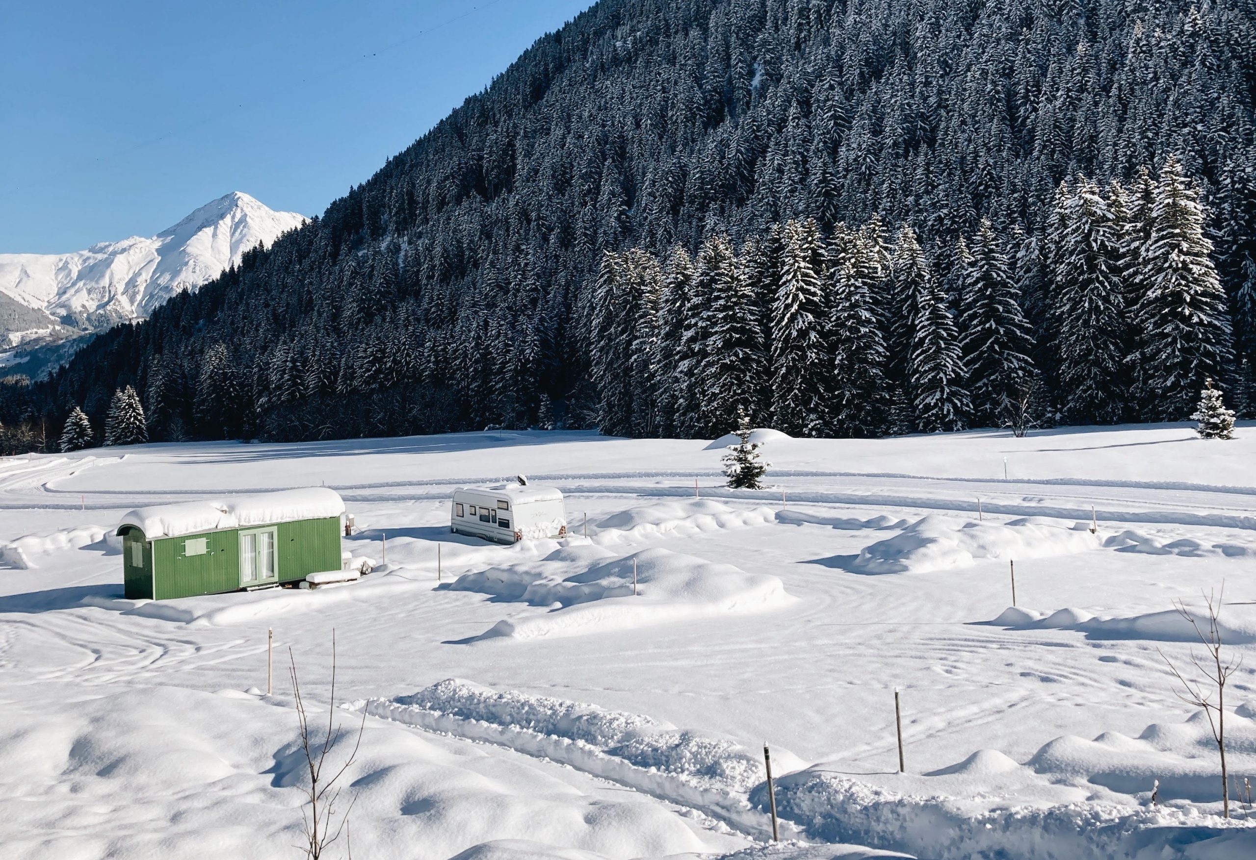 Camping Viva Rueras Sedrun Winter Camping Viva in Rueras, Sedrun im Winter.