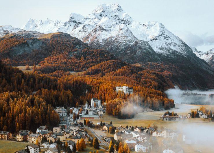 roadtrip dolomiten engadin nebel