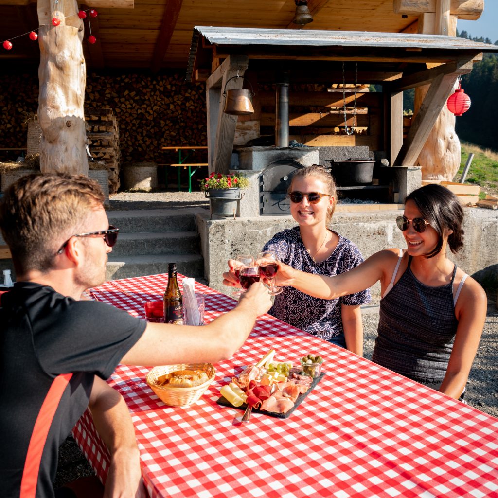 camping-lac-leman-apero-alpage-de-la-neuve camping lac leman apero alpage de la neuve