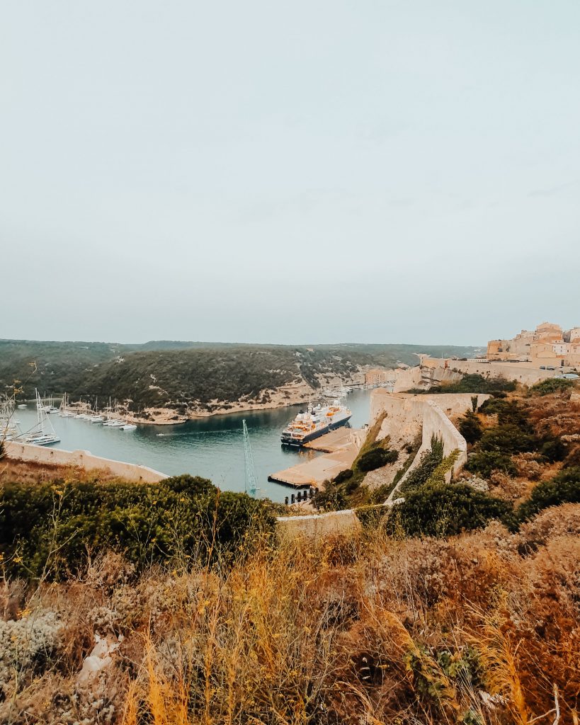 korsika bonifacio hafen steilkueste