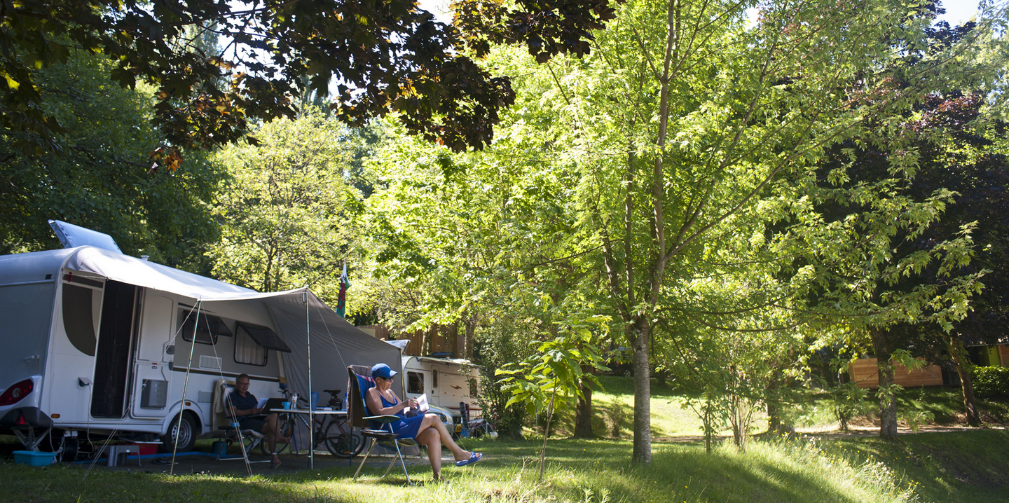 CAMPING INDIGO SARLAT bretagne camping huttopia mont saint michel womo