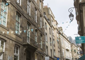 bretagne saint malo intramuros gasse