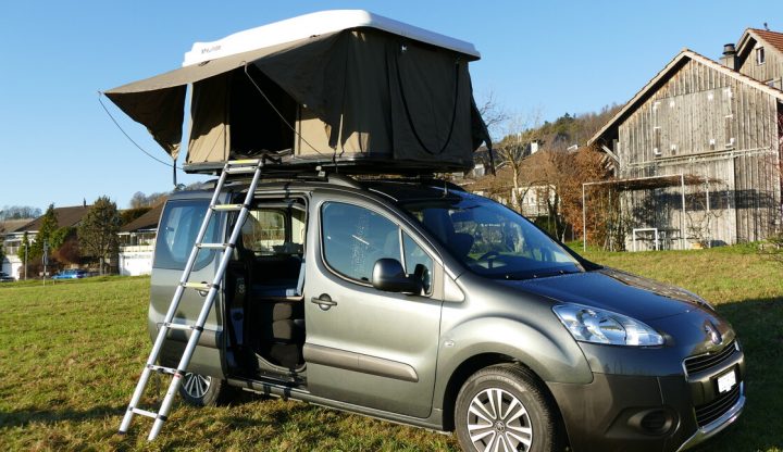Fahrzeug camper family