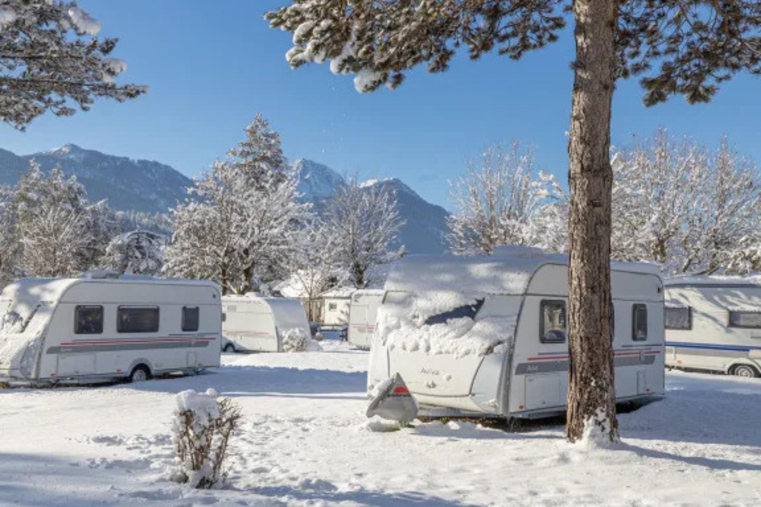 Design ohne Titel (41) Eine märchenhafte Winterlandschaft erwartet dich auf diesem Wellness Camping.